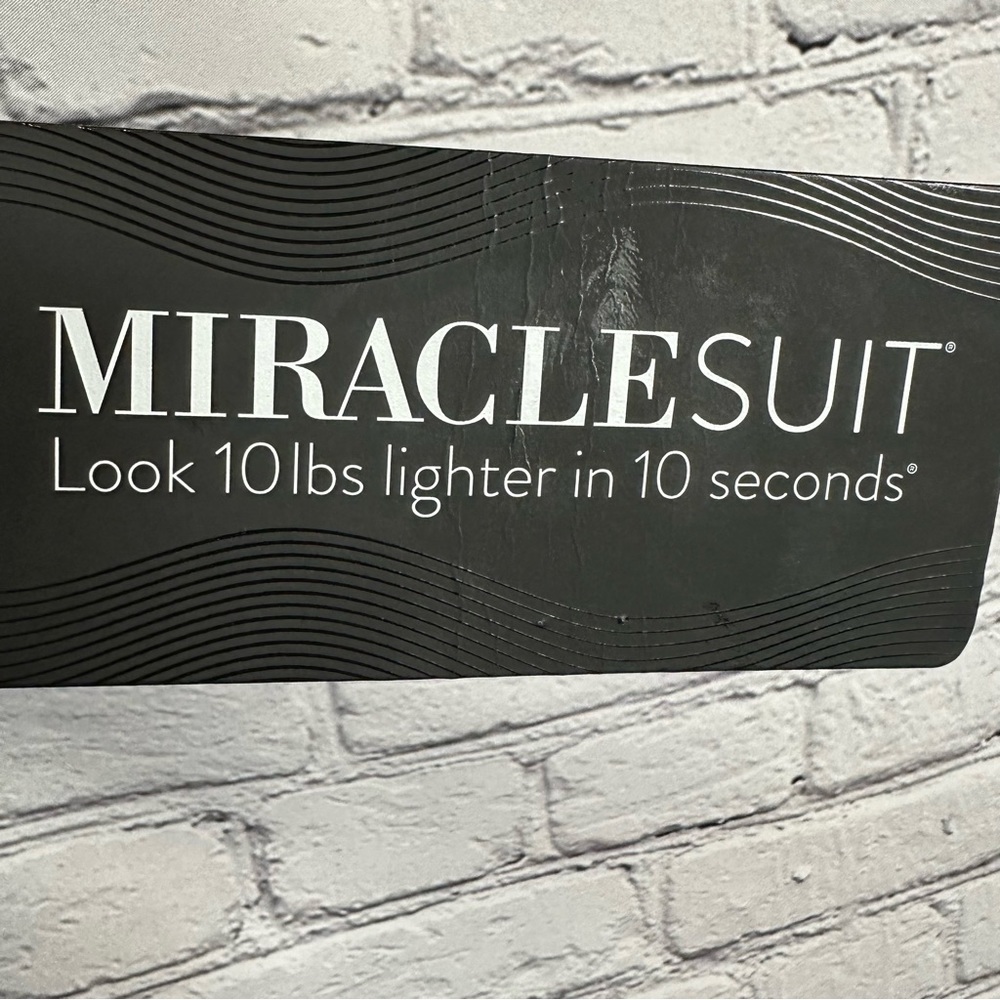 Miraclesuit Peregrina One Piece Shaping Swimsuit Snakeskin Boa Blues 12 NWT - Picture 6 of 12